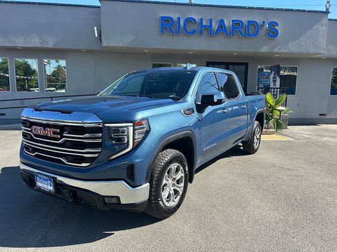 Used 2024 GMC Sierra 1500 SLT AWD/4WD image 7