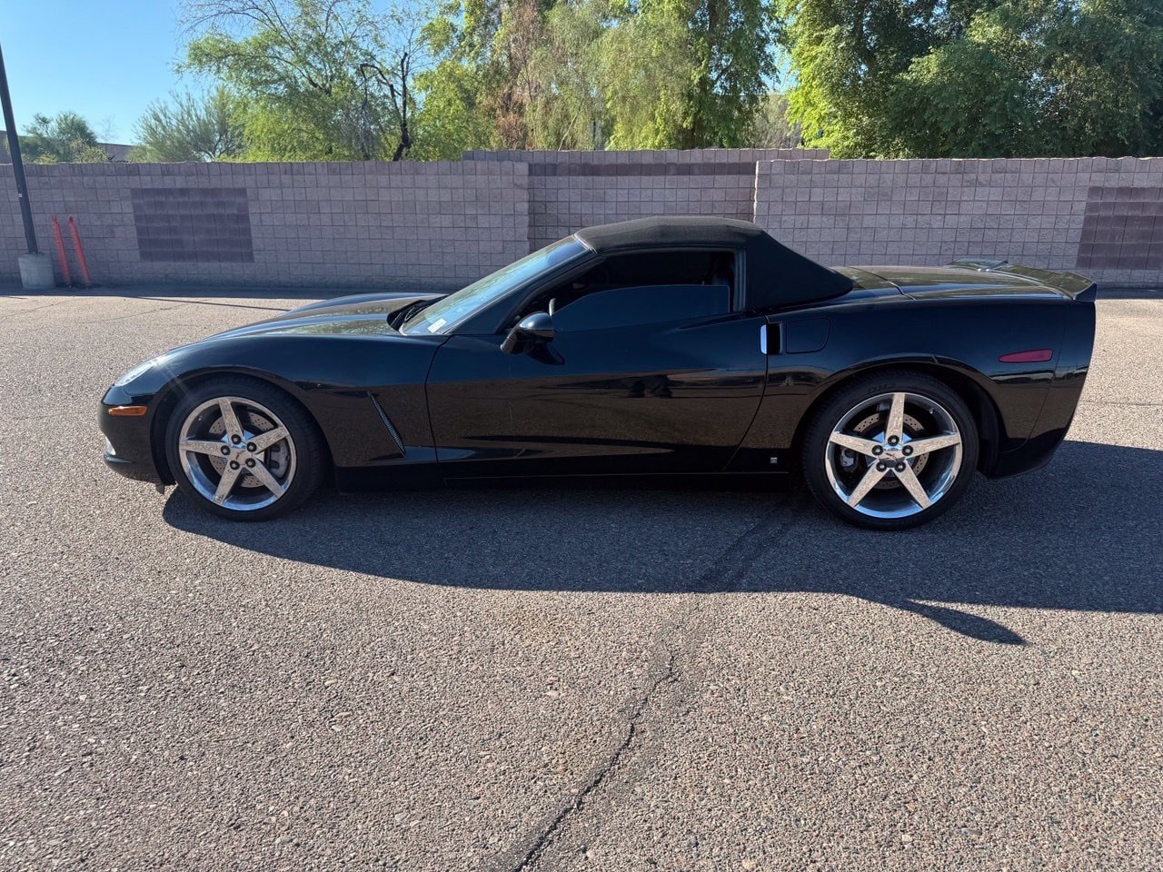 Used 2008 Chevrolet Corvette Convertible w/ Preferred Equipment Group RWD image 8