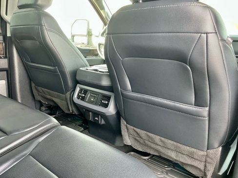 Used 2024 Ford F350 Lariat w/ FX4 Off-Road Package image 26