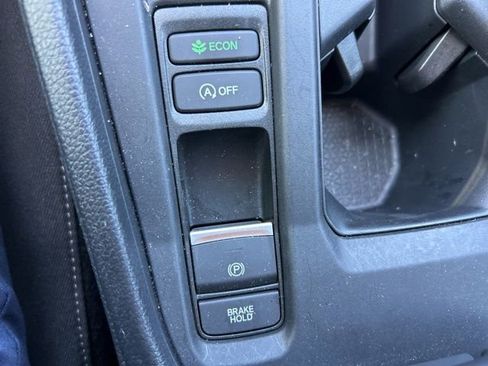 Used 2023 Honda Accord EX image 17