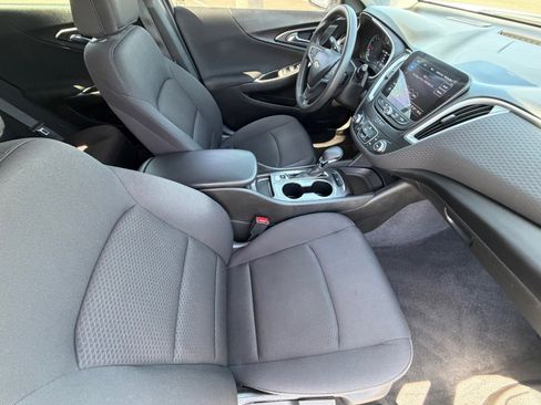 Used 2023 Chevrolet Malibu LS FWD image 11