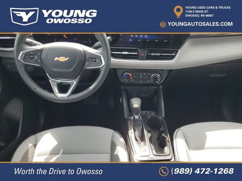 Used 2024 Chevrolet TrailBlazer LT w/ LT Cold Weather Package AWD/4WD image 22