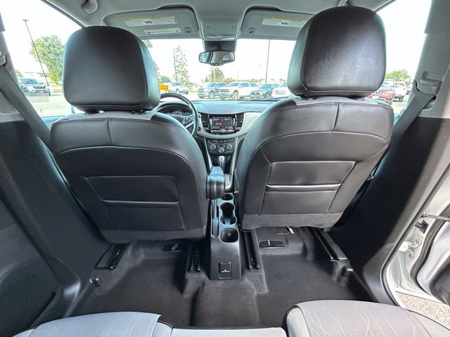 Used 2022 Chevrolet Trax LT w/ LT Convenience Package AWD/4WD image 34