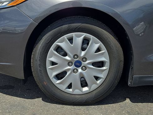 Used 2020 Ford Fusion S FWD image 9