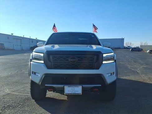 Certified 2022 Nissan Frontier PRO-4X image 2