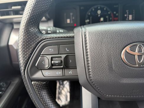 Certified 2026 Toyota Tacoma SR5 AWD/4WD image 20
