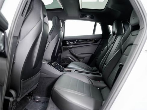 Used 2025 Porsche Panamera 4 image 24
