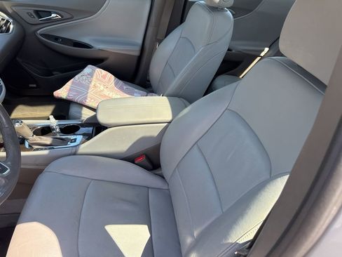 Used 2019 Chevrolet Malibu Premier w/ Sun and Wheel Package image 9