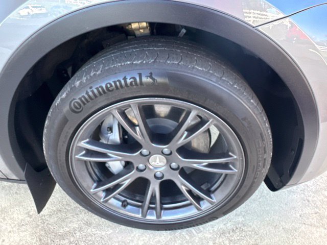 Used 2025 Tesla Model Y Long Range AWD/4WD image 34