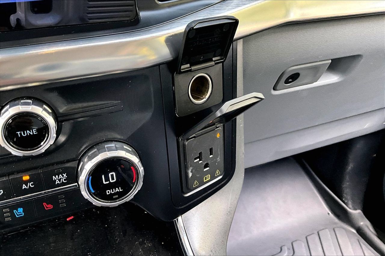 Used 2021 Ford F150 Lariat w/ Equipment Group 502A High AWD/4WD image 25