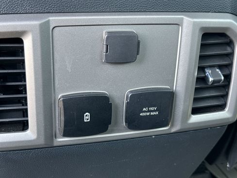 Used 2022 Ford F250 Lariat w/ Tremor Off-Road Package AWD/4WD image 21