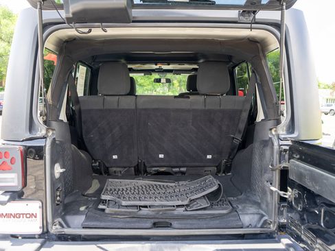 Used 2012 Jeep Wrangler Unlimited Sport AWD/4WD image 9