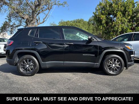 Used 2018 Jeep Compass Sport FWD image 2