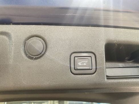 Certified 2022 Chevrolet Equinox LT image 9