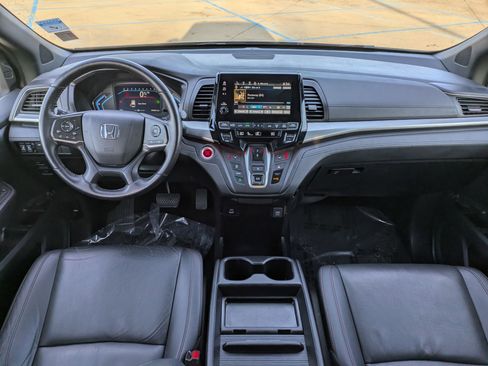 Certified 2023 Honda Odyssey Sport image 23