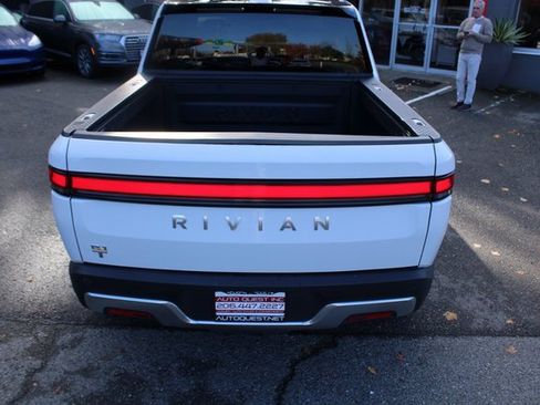 Used 2023 Rivian R1T Adventure image 5