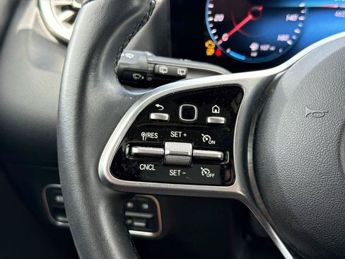 Certified 2023 Mercedes-Benz GLA 250 image 32