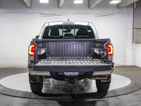 Certified 2023 Toyota Tacoma TRD Off-Road AWD/4WD image 26
