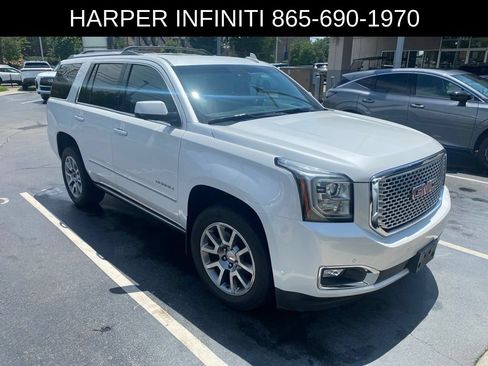Used 2017 GMC Yukon Denali w/ Open Road Package AWD/4WD image 4