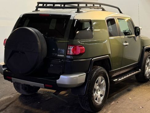 Used 2010 Toyota FJ Cruiser 4WD w/ Upgrade Pkg 2 image 5