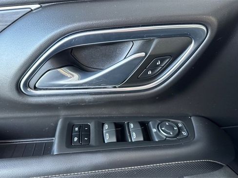 Used 2021 GMC Yukon SLT image 11