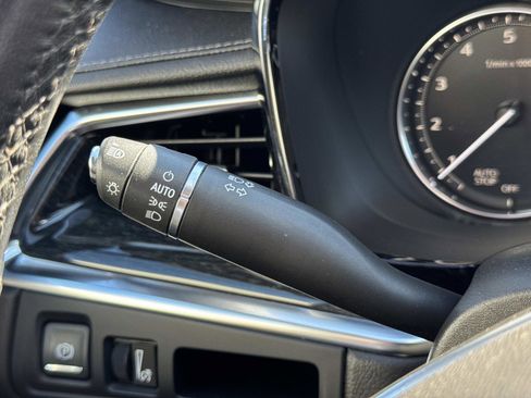 Used 2020 Cadillac XT5 Premium Luxury image 22