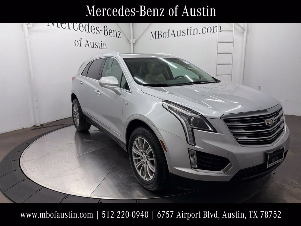 Used 2017 Cadillac XT5 Luxury FWD image 1