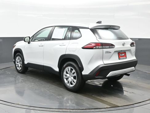 Used 2026 Toyota Corolla Cross L image 4