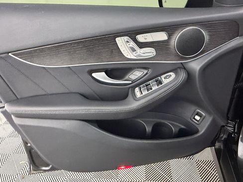 Used 2022 Mercedes-Benz GLC 300 4MATIC image 14