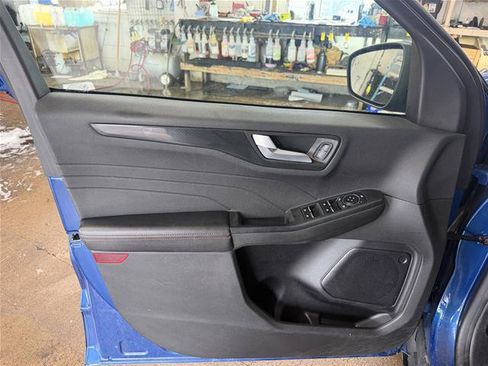 Certified 2023 Ford Escape ST-Line w/ Tech Pack #1 AWD/4WD image 33