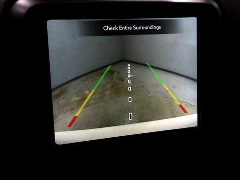 Used 2023 Jeep Renegade Latitude image 2