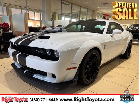 Used 2020 Dodge Challenger SRT Hellcat image 1