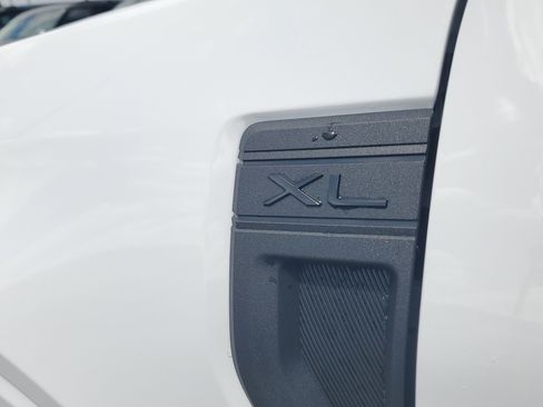 New 2026 Ford Maverick XL FWD image 9