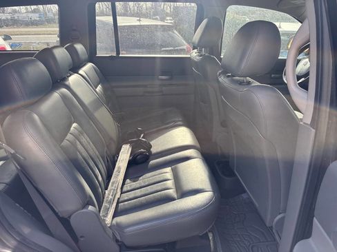 Used 2005 Dodge Durango Limited w/ Trailer Tow Group image 19