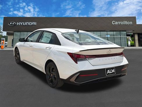 New 2026 Hyundai Elantra Sport FWD image 8