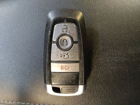 Used 2022 Ford Escape SE FWD image 32