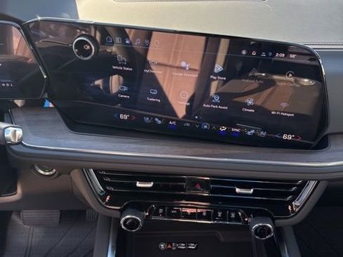 New 2026 Chevrolet Tahoe High Country image 17