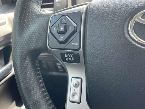 Used 2018 Toyota 4Runner SR5 Premium AWD/4WD image 20