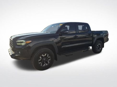 Used 2021 Toyota Tacoma TRD Off-Road w/ TRD Premium Off Road Package AWD/4WD image 6