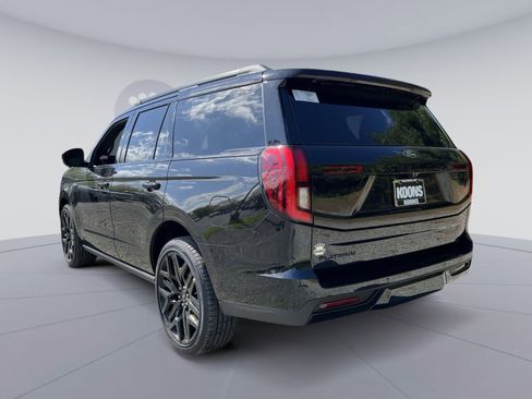 New 2026 Ford Expedition Platinum AWD/4WD image 4