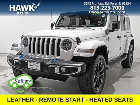Used 2022 Jeep Wrangler Unlimited Sahara AWD/4WD image 3