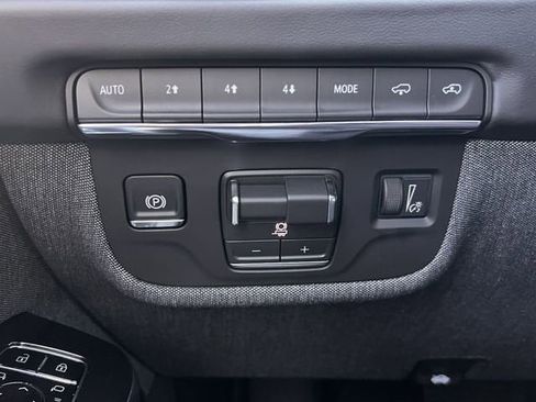 Certified 2026 Cadillac Escalade Platinum Sport w/ LPO, ONYX Package image 24