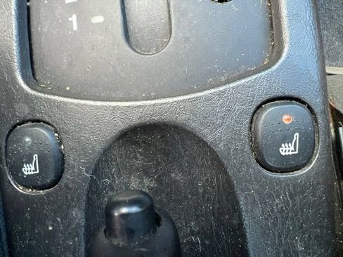 Used 2006 Ford Focus ZX4 Sedan FWD image 23