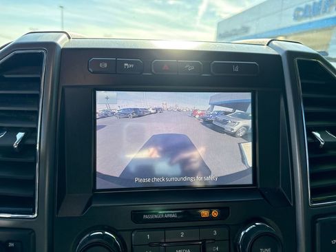 Used 2020 Ford F250 XLT w/ FX4 Off-Road Package image 23