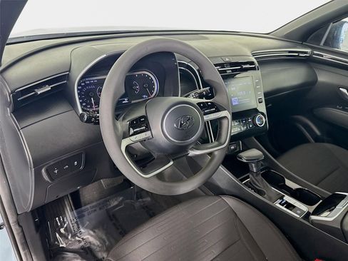 Certified 2024 Hyundai Santa Cruz SE FWD image 9