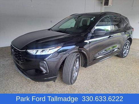 Used 2023 Ford Escape ST-Line w/ Tech Pack #1 AWD/4WD image 2