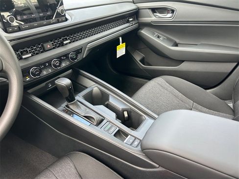 New 2025 Honda Accord SE image 11