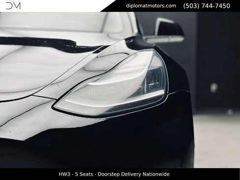 Used 2018 Tesla Model 3 Long Range image 13