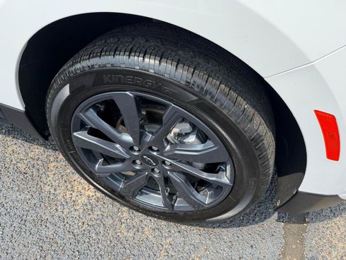 Used 2024 Chevrolet Equinox RS FWD image 9