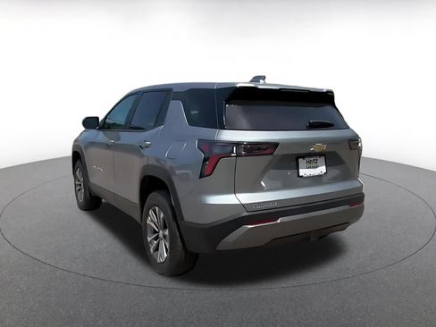 Used 2025 Chevrolet Equinox LT FWD image 11